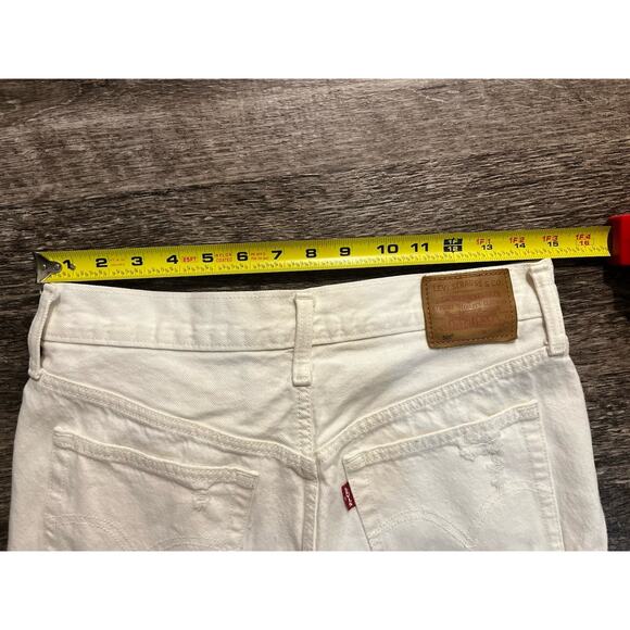 Levi 501 Womens White Denim Shorts High Rise Raw Hem Size 12 (32” Waist) - Picture 3 of 6